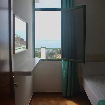 Halley Apartament